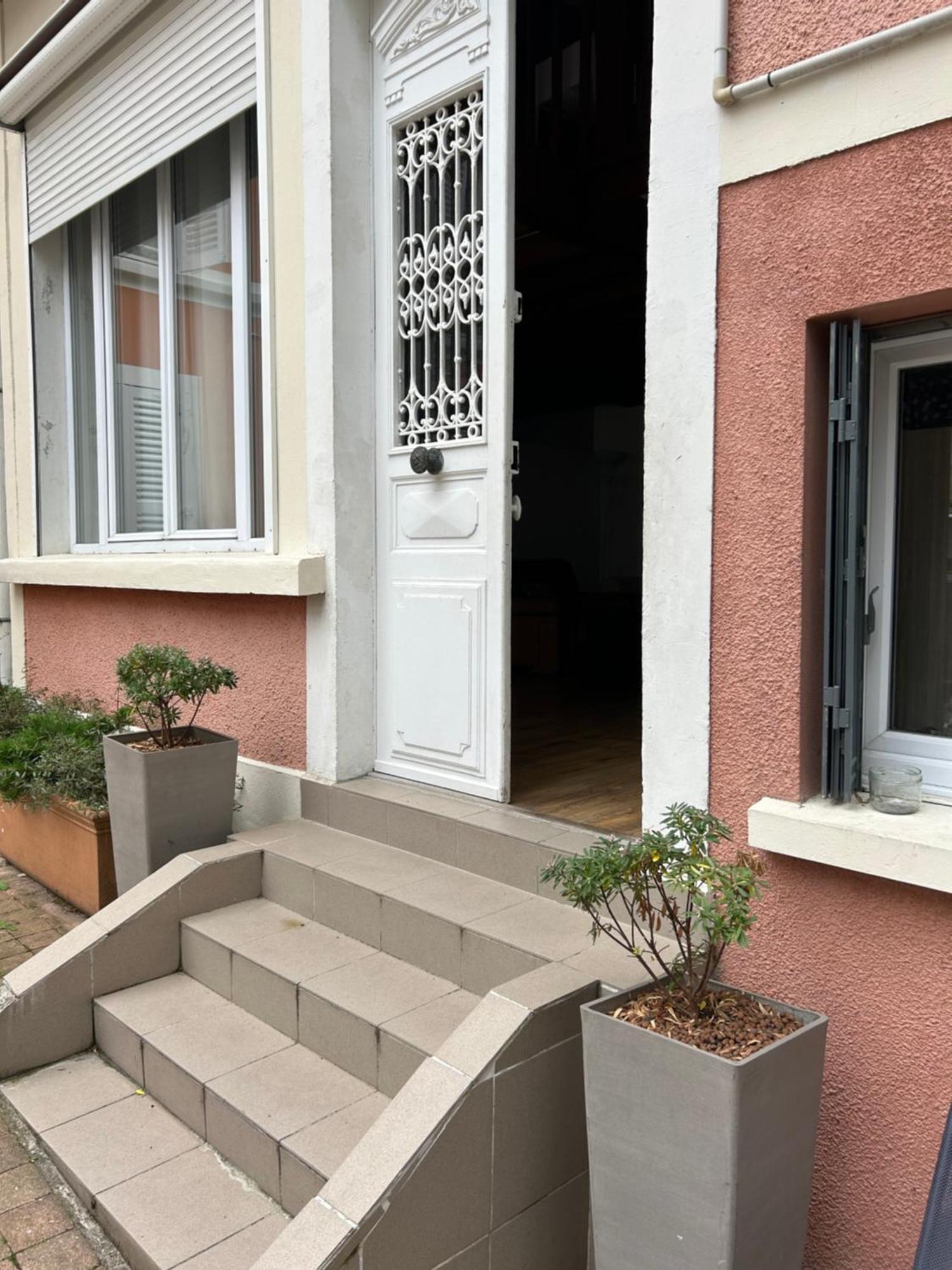 Paris Eiffel Tower Et Disney Apartments, Parkings Gratuits Et Securises, 10 Minutes Metro To Paris Nogent-sur-Marne Luaran gambar